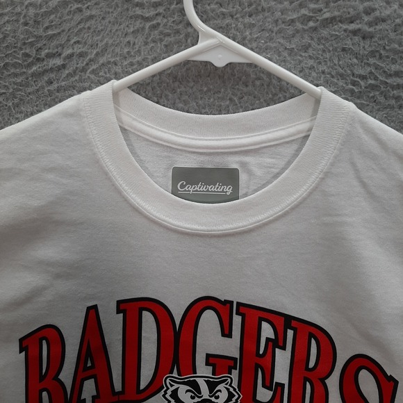 Wisconsin Badgers Shirt Adult Small White College University NCAA Sports NEW - Picture 6 of 10
